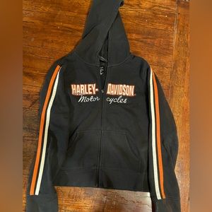 Woman’s Harley Davidson sweatshirt size XL.